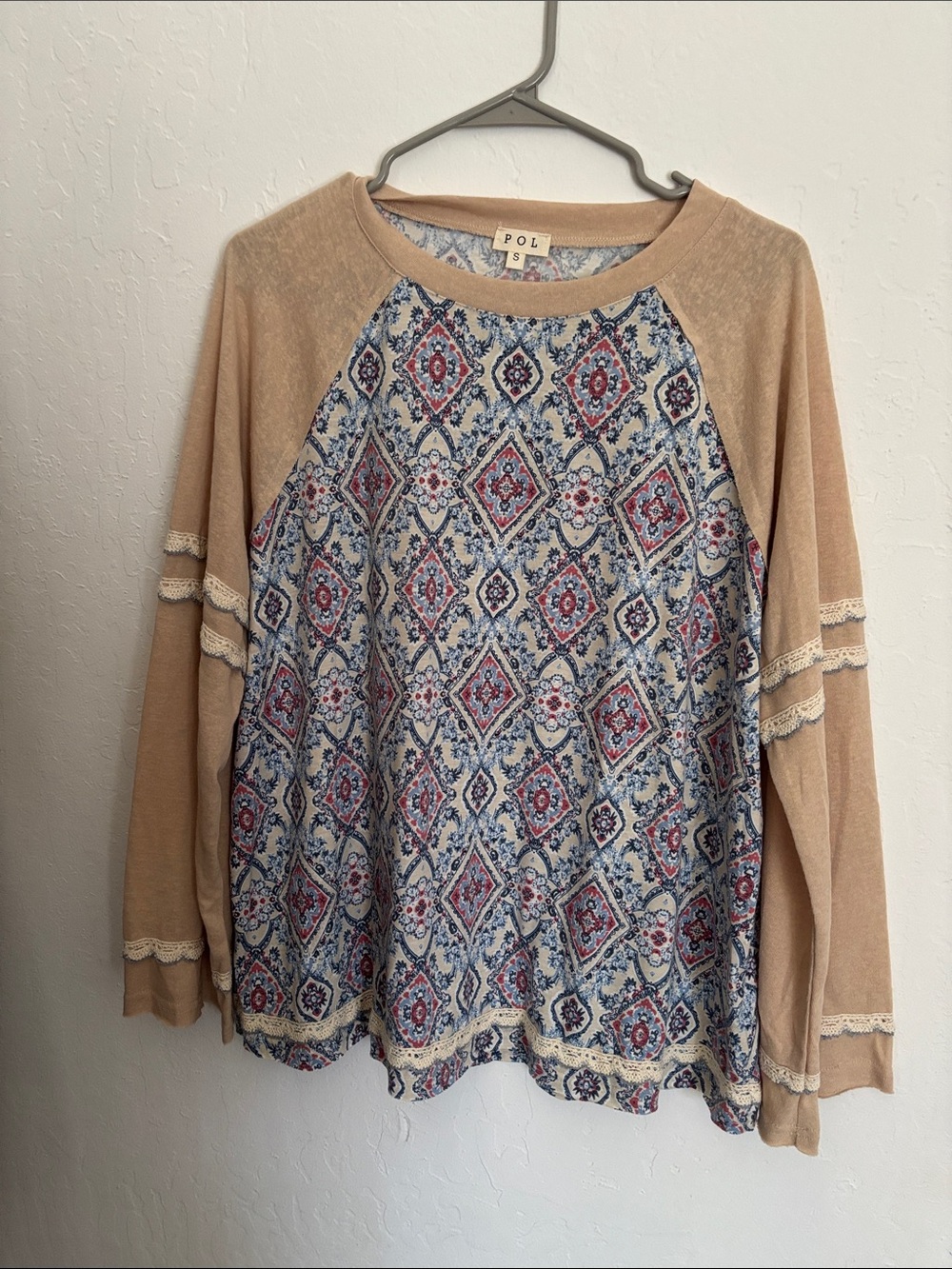 POL Beige Raglan Top with Blue and Red Medallion Print